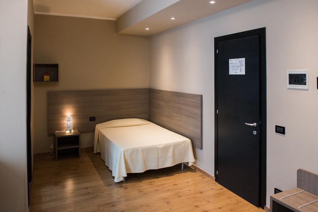 Albergo Grappolo D'Oro Montebelluna Exterior photo