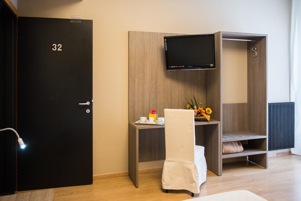 Albergo Grappolo D'Oro Montebelluna Exterior photo